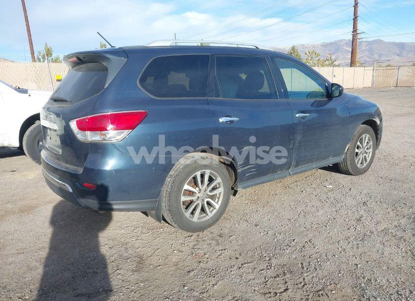 Photo 4 of 2016 Nissan Pathfinder S (VIN 5N1AR2MN6GC606466)