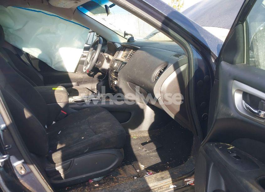 Photo 5 of 2016 Nissan Pathfinder S (VIN 5N1AR2MN6GC606466)