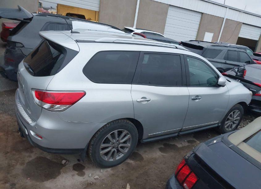 Photo 14 of 2016 Nissan Pathfinder SL (VIN 5N1AR2MN6GC613613)