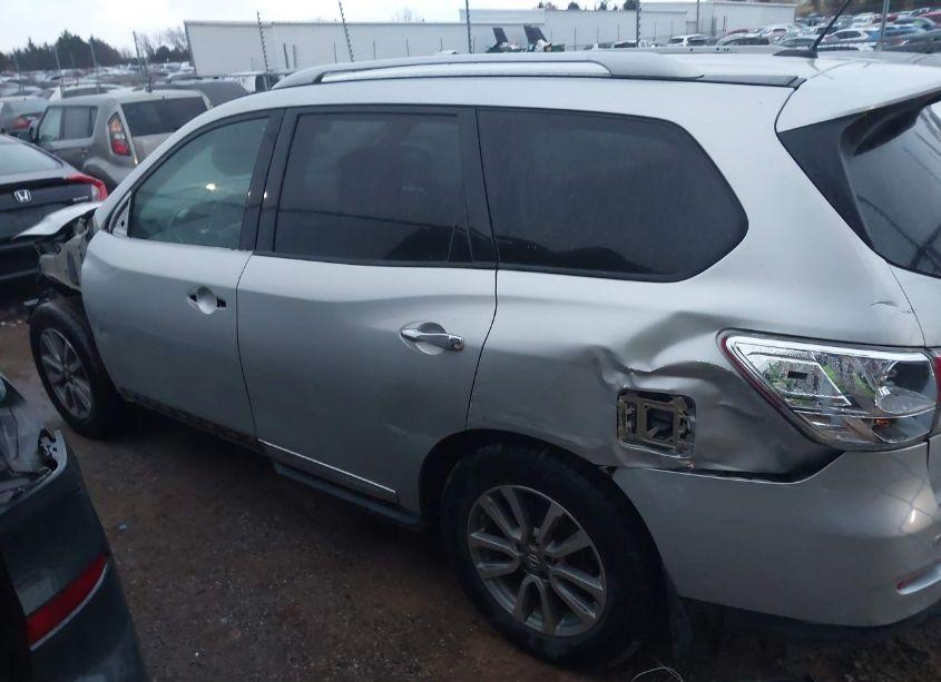 Photo 15 of 2016 Nissan Pathfinder SL (VIN 5N1AR2MN6GC613613)