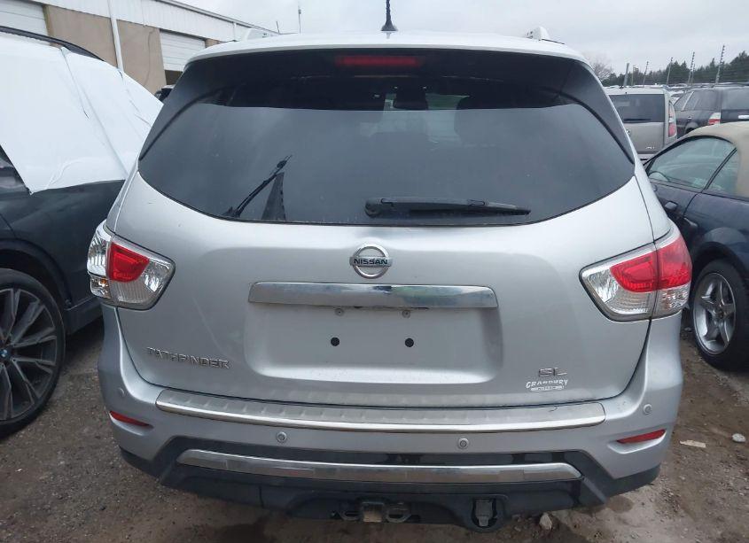 Photo 17 of 2016 Nissan Pathfinder SL (VIN 5N1AR2MN6GC613613)