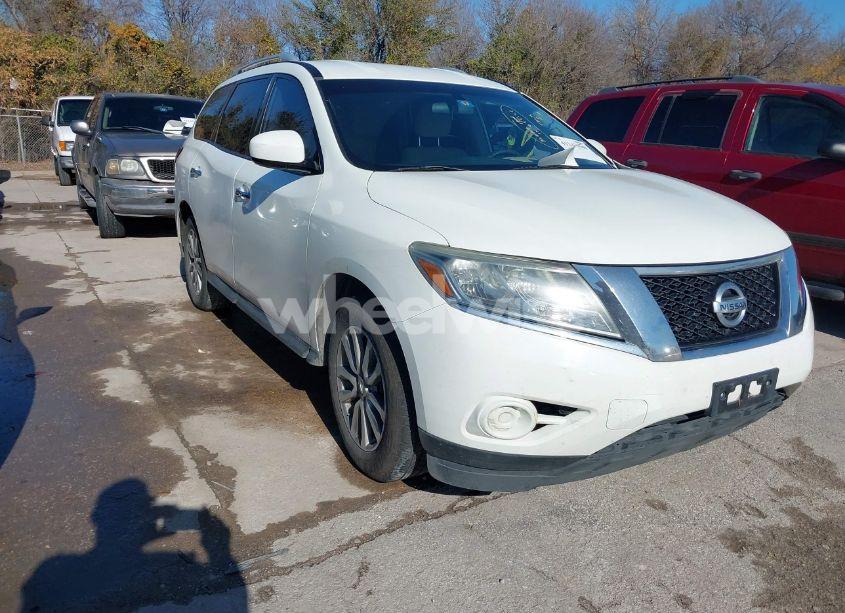 2016 Nissan Pathfinder S (VIN 5N1AR2MN6GC669566) main photo