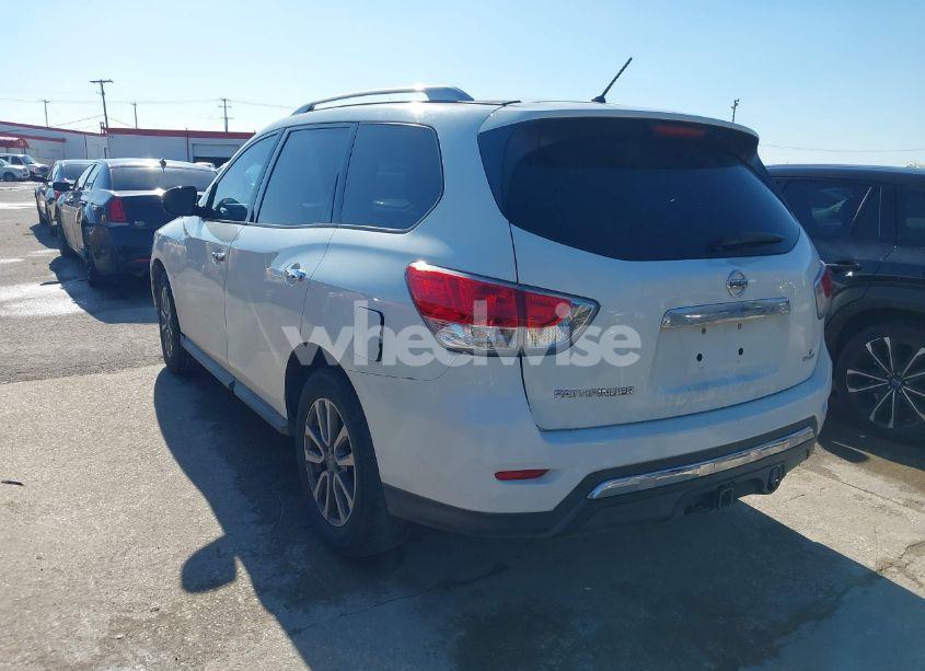 Photo 3 of 2016 Nissan Pathfinder S (VIN 5N1AR2MN6GC669566)