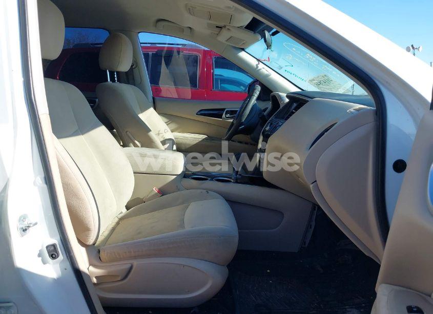 Photo 5 of 2016 Nissan Pathfinder S (VIN 5N1AR2MN6GC669566)