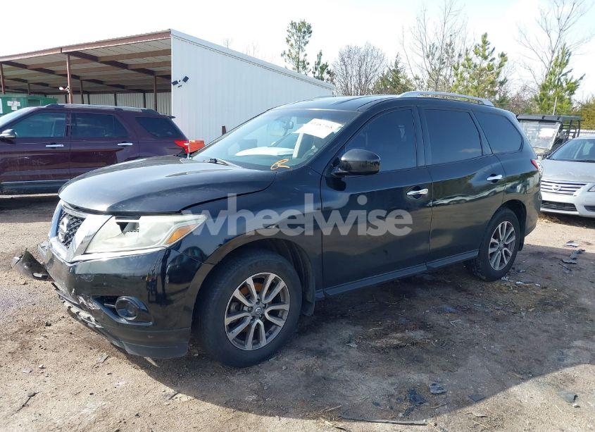 Photo 2 of 2013 Nissan Pathfinder SV (VIN 5N1AR2MN7DC683648)