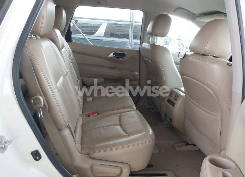 Photo 8 of 2014 Nissan Pathfinder SL (VIN 5N1AR2MN7EC600513)