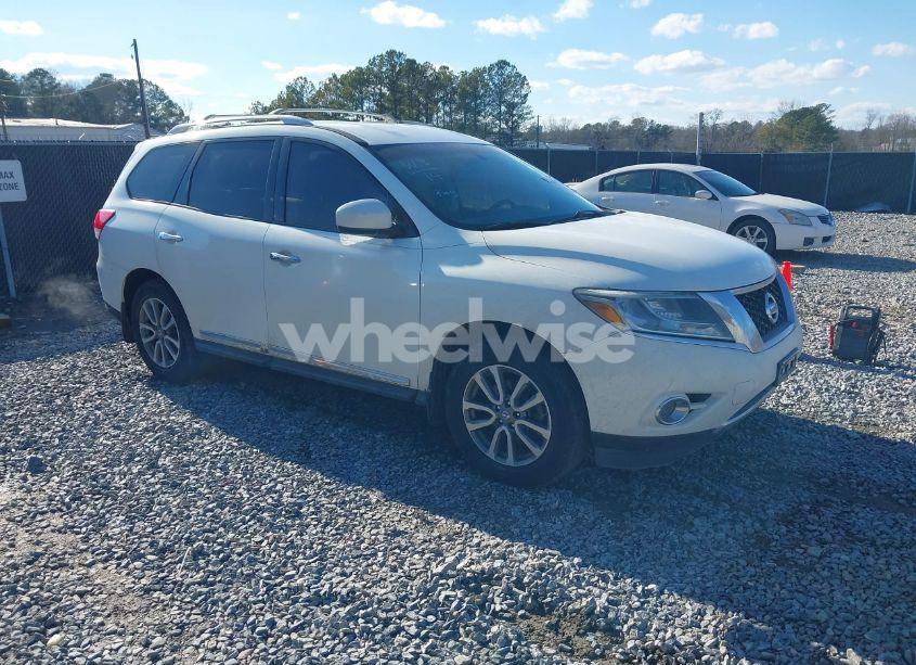 2014 Nissan Pathfinder SL (VIN 5N1AR2MN7EC624360) main photo