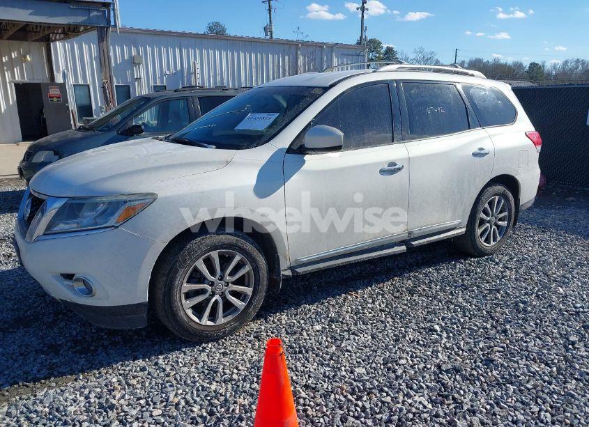 Photo 2 of 2014 Nissan Pathfinder SL (VIN 5N1AR2MN7EC624360)