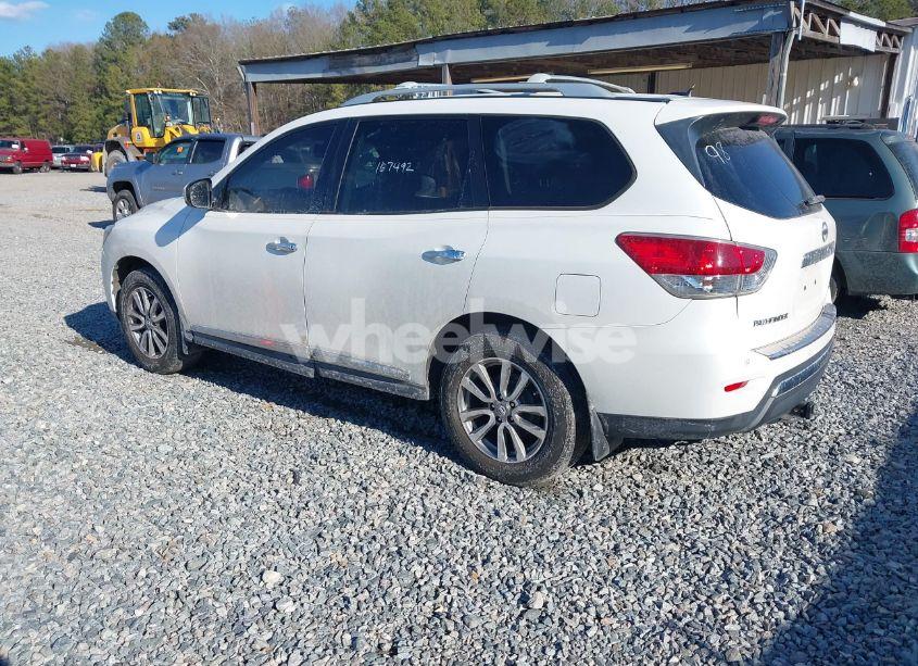 Photo 3 of 2014 Nissan Pathfinder SL (VIN 5N1AR2MN7EC624360)