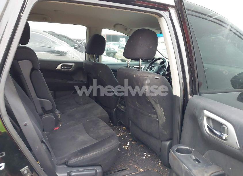 Photo 8 of 2014 Nissan Pathfinder SV (VIN 5N1AR2MN7EC645533)