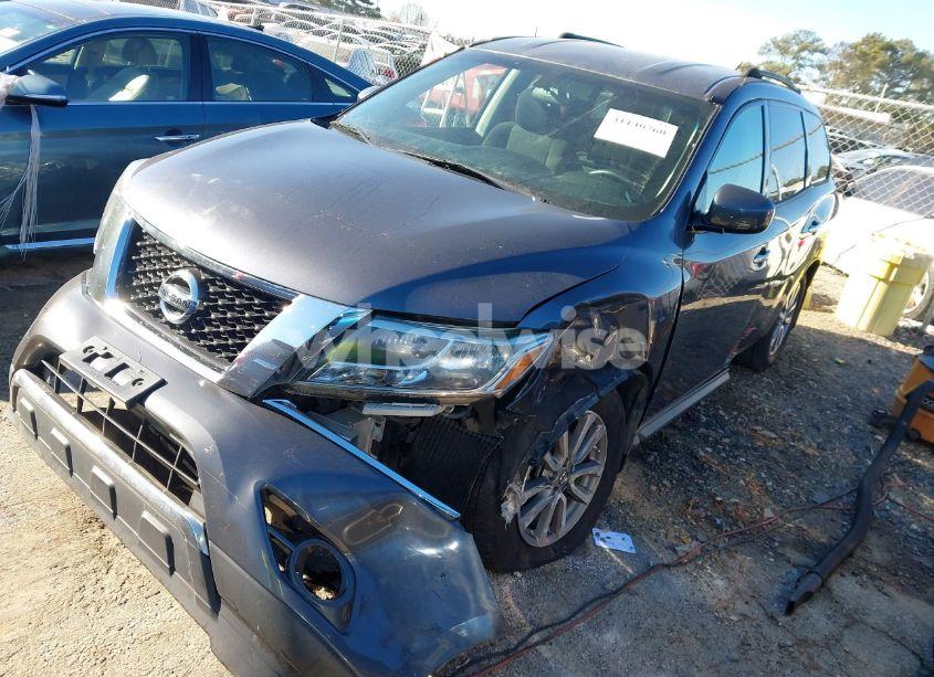 Photo 2 of 2014 Nissan Pathfinder S (VIN 5N1AR2MN7EC666835)