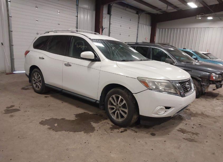 2014 Nissan Pathfinder SV (VIN 5N1AR2MN7EC668634) main photo