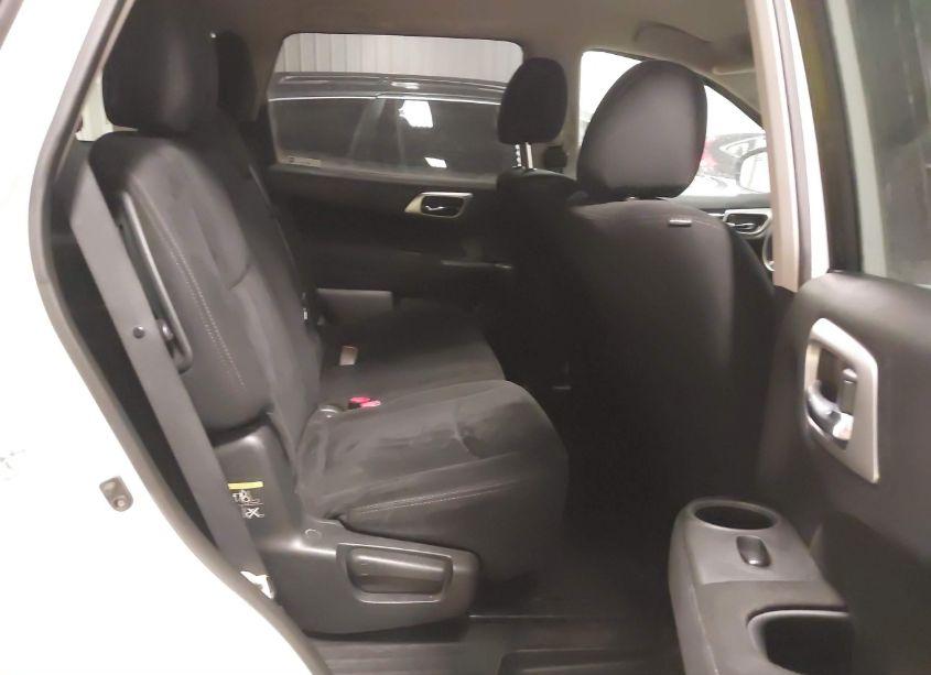 Photo 8 of 2014 Nissan Pathfinder SV (VIN 5N1AR2MN7EC668634)