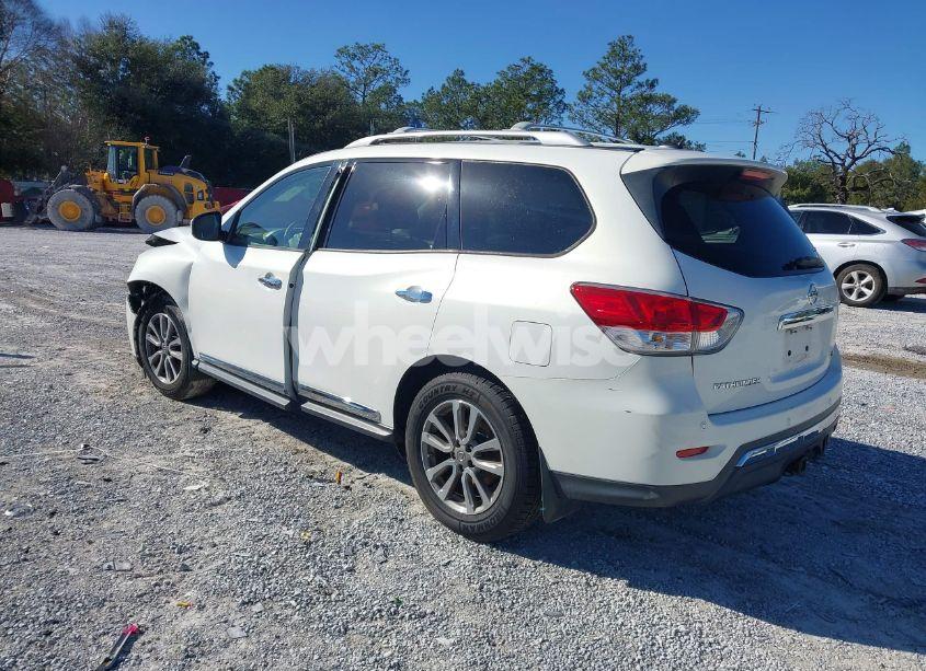 Photo 3 of 2014 Nissan Pathfinder SL (VIN 5N1AR2MN7EC682582)