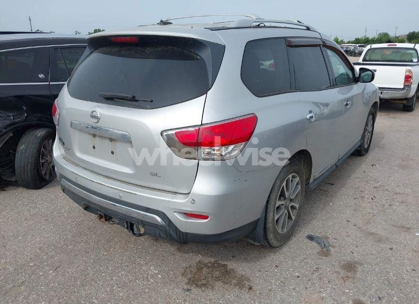 Photo 4 of 2014 Nissan Pathfinder SL (VIN 5N1AR2MN7EC687782)
