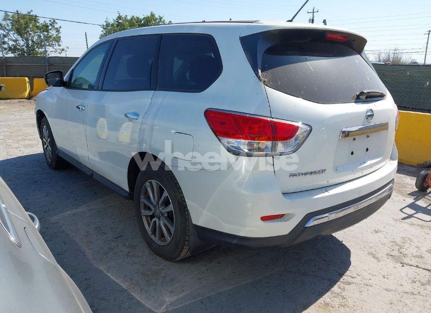 Photo 3 of 2014 Nissan Pathfinder S (VIN 5N1AR2MN7EC690794)