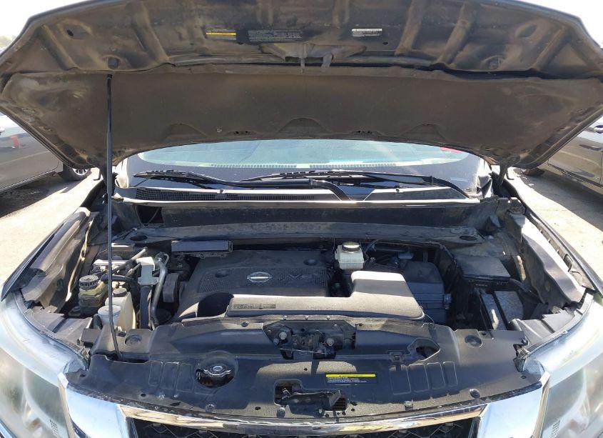 Photo 10 of 2014 Nissan Pathfinder SV (VIN 5N1AR2MN7EC727469)