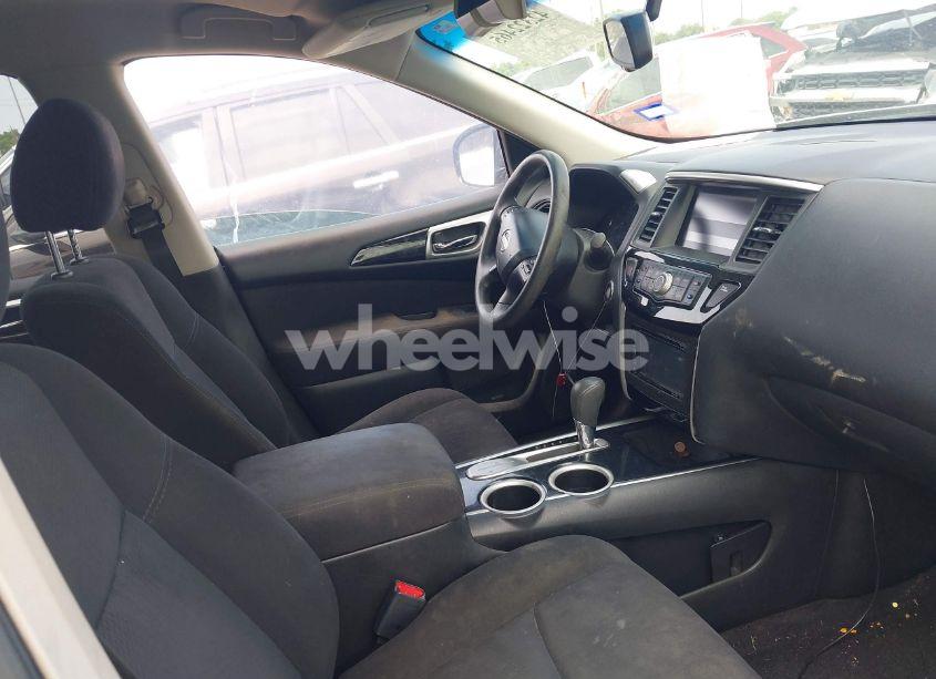 Photo 5 of 2014 Nissan Pathfinder S (VIN 5N1AR2MN7EC728444)