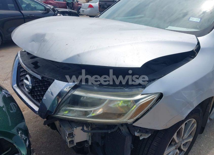 Photo 6 of 2014 Nissan Pathfinder S (VIN 5N1AR2MN7EC728444)