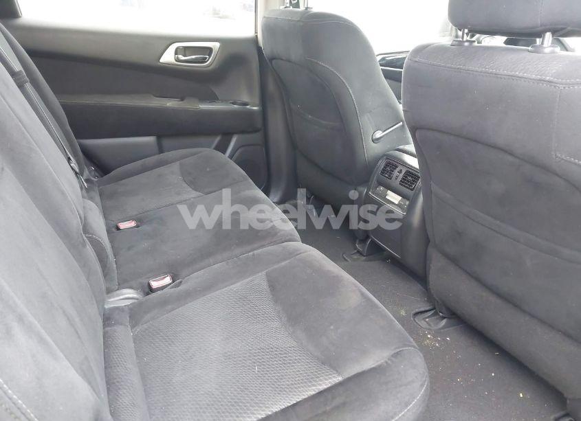 Photo 8 of 2014 Nissan Pathfinder SV (VIN 5N1AR2MN7EC735328)