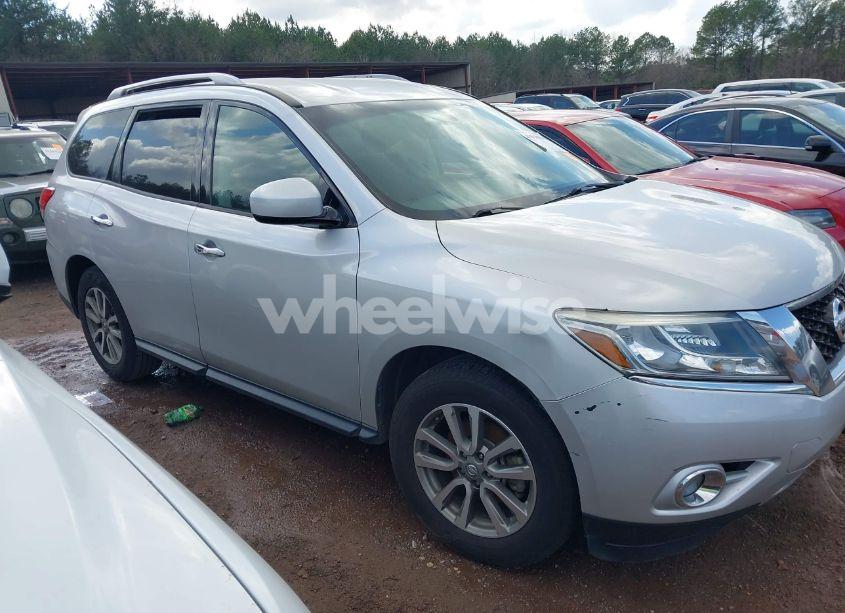 2015 Nissan Pathfinder PLATINUM/S/SL/SV (VIN 5N1AR2MN7FC620200) main photo