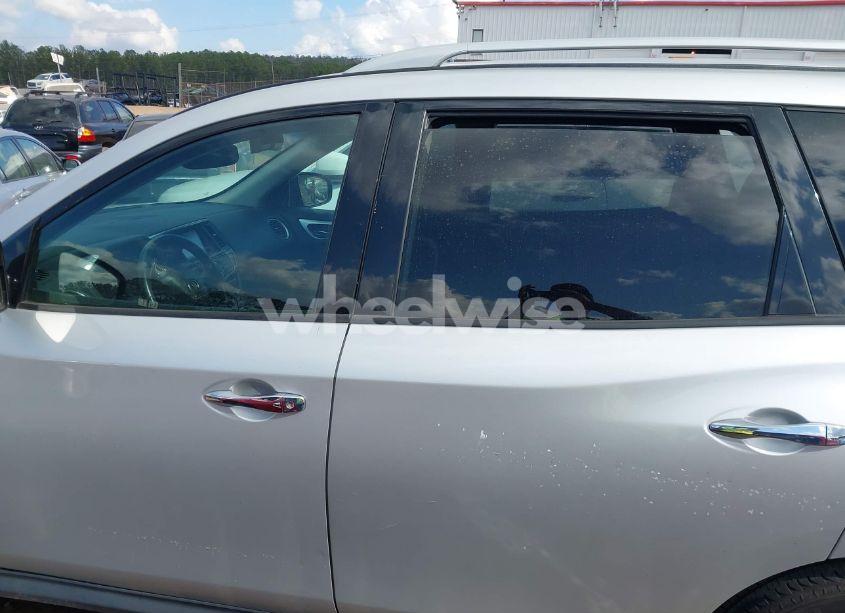 Photo 14 of 2015 Nissan Pathfinder PLATINUM/S/SL/SV (VIN 5N1AR2MN7FC620200)