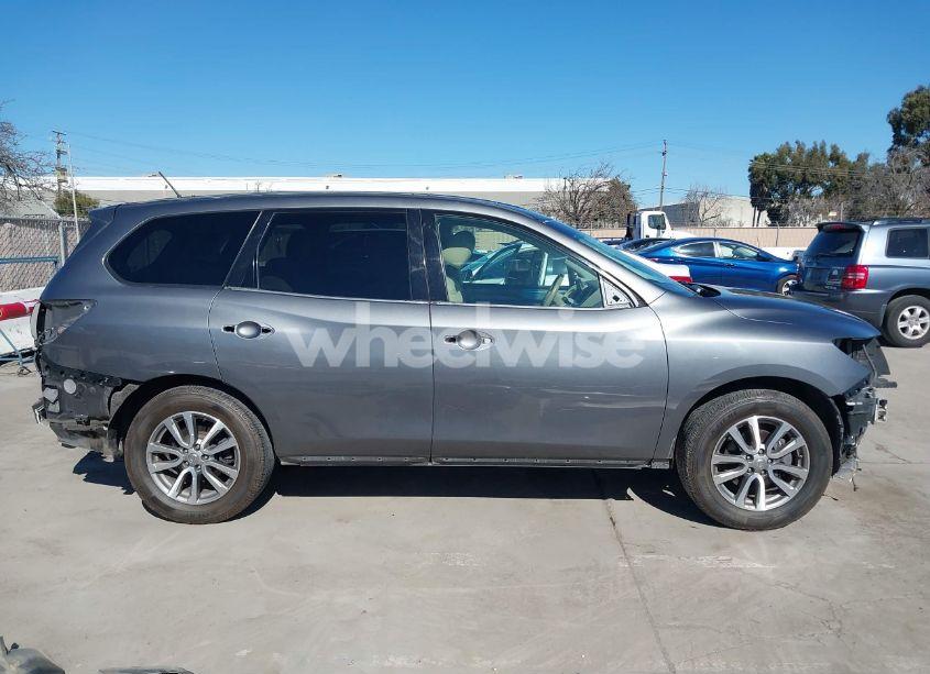 Photo 14 of 2015 Nissan Pathfinder SV (VIN 5N1AR2MN7FC634047)