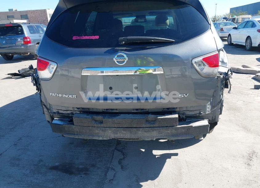 Photo 18 of 2015 Nissan Pathfinder SV (VIN 5N1AR2MN7FC634047)