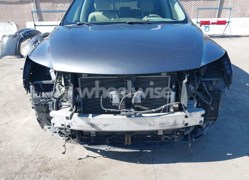 Photo 6 of 2015 Nissan Pathfinder SV (VIN 5N1AR2MN7FC634047)