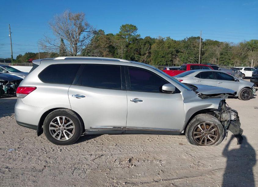 Photo 13 of 2015 Nissan Pathfinder SL (VIN 5N1AR2MN7FC669025)