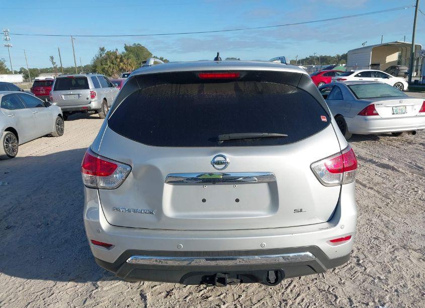 Photo 16 of 2015 Nissan Pathfinder SL (VIN 5N1AR2MN7FC669025)