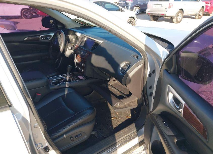 Photo 5 of 2015 Nissan Pathfinder SL (VIN 5N1AR2MN7FC669025)