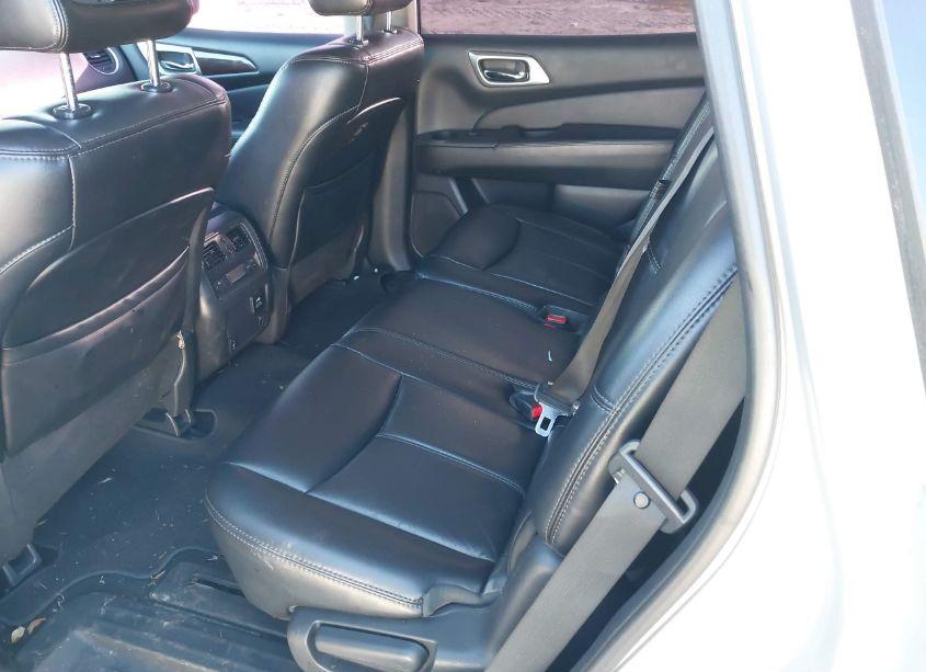 Photo 8 of 2015 Nissan Pathfinder SL (VIN 5N1AR2MN7FC669025)