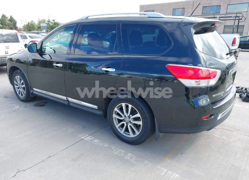 Photo 3 of 2015 Nissan Pathfinder SL (VIN 5N1AR2MN7FC682812)