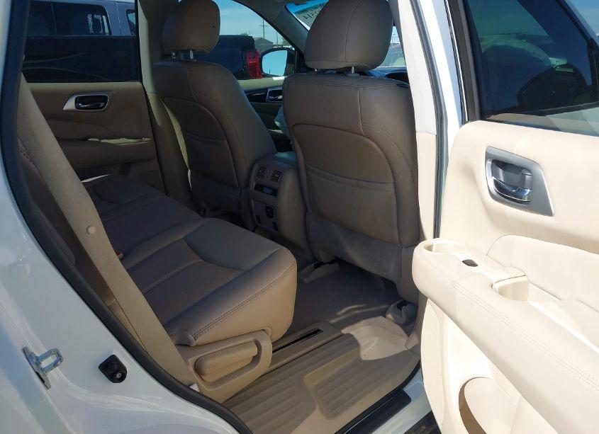Photo 8 of 2015 Nissan Pathfinder SL (VIN 5N1AR2MN7FC723584)