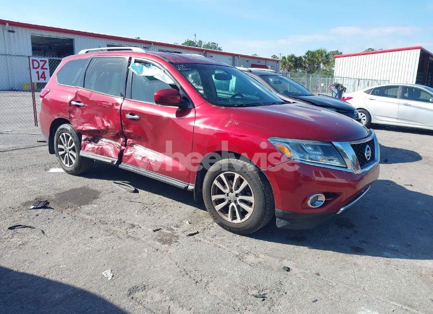 2016 Nissan Pathfinder SV (VIN 5N1AR2MN7GC600949) main photo