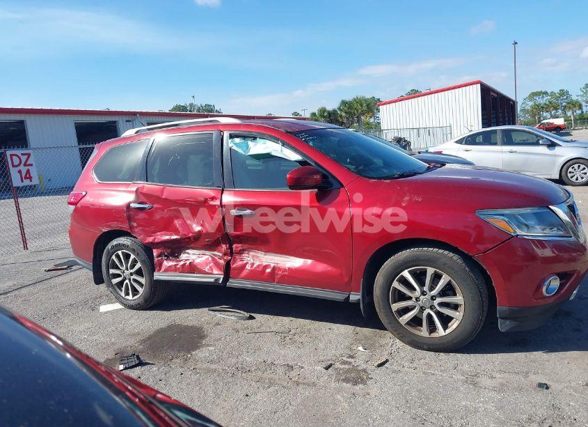 Photo 13 of 2016 Nissan Pathfinder SV (VIN 5N1AR2MN7GC600949)