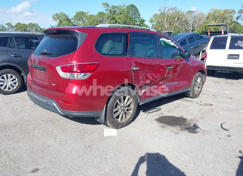 Photo 4 of 2016 Nissan Pathfinder SV (VIN 5N1AR2MN7GC600949)