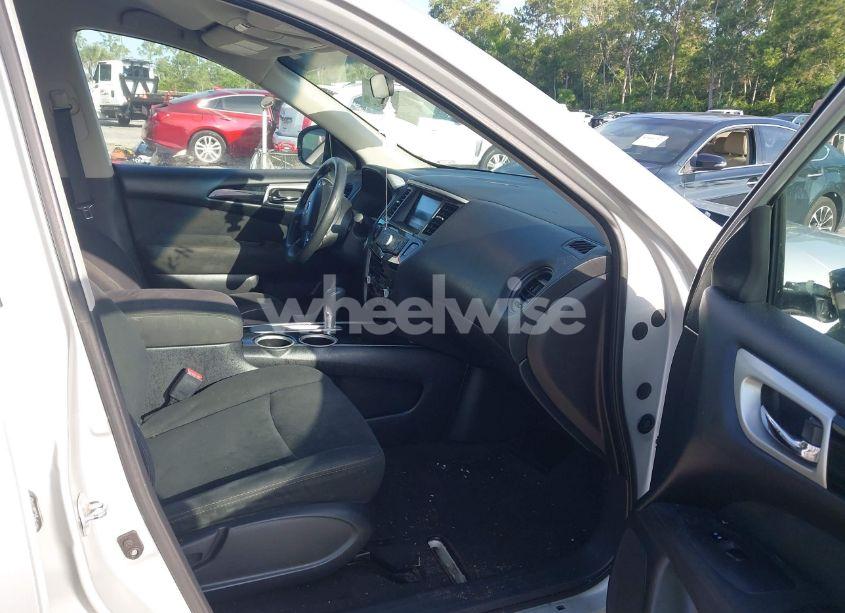 Photo 5 of 2016 Nissan Pathfinder PLATINUM/S/SL/SV (VIN 5N1AR2MN7GC602930)