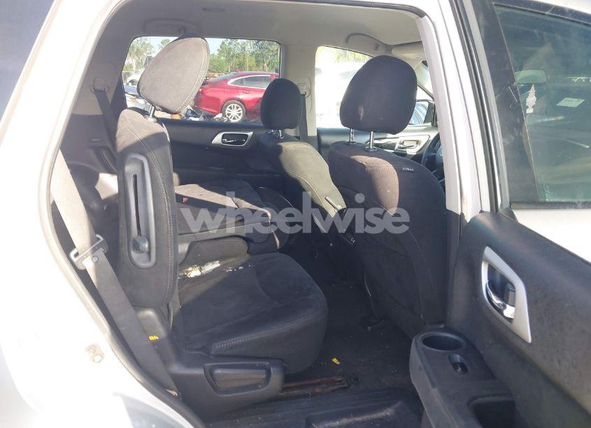 Photo 8 of 2016 Nissan Pathfinder PLATINUM/S/SL/SV (VIN 5N1AR2MN7GC602930)