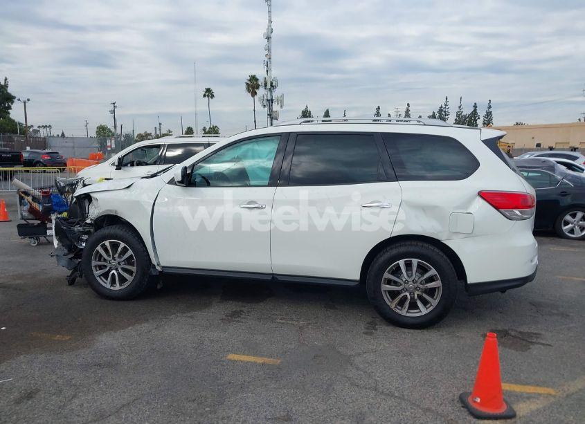 Photo 14 of 2016 Nissan Pathfinder PLATINUM/S/SL/SV (VIN 5N1AR2MN7GC603432)