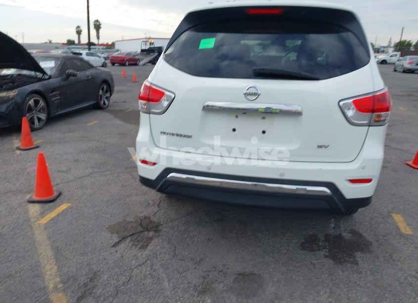 Photo 16 of 2016 Nissan Pathfinder PLATINUM/S/SL/SV (VIN 5N1AR2MN7GC603432)