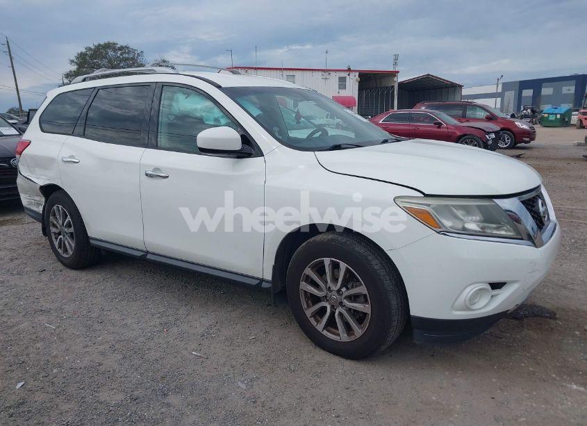 2016 Nissan Pathfinder S (VIN 5N1AR2MN7GC643168) main photo