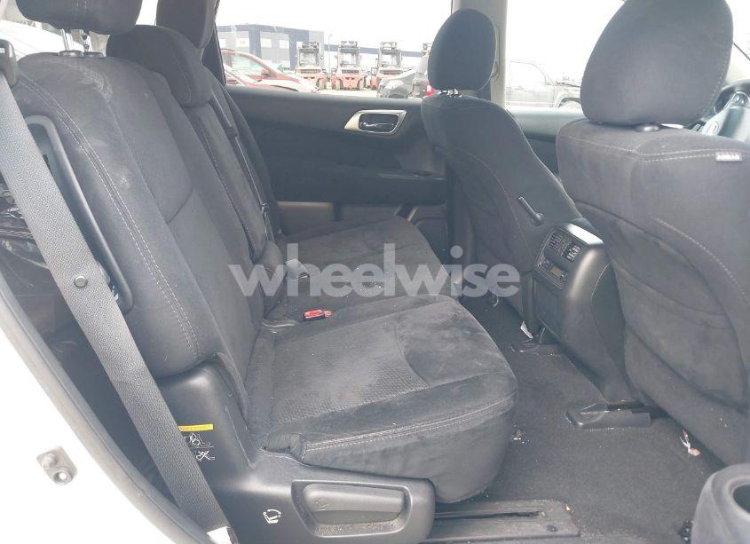 Photo 8 of 2016 Nissan Pathfinder S (VIN 5N1AR2MN7GC643168)