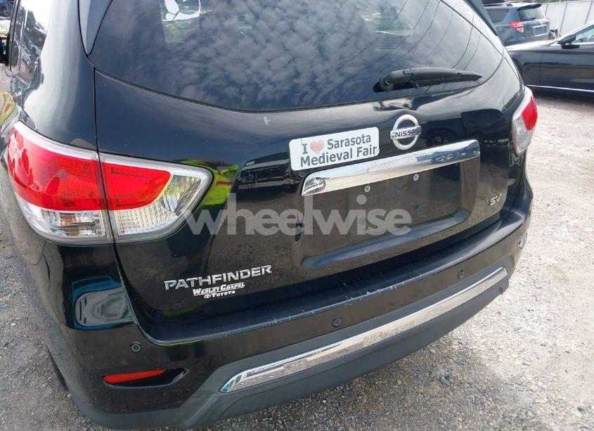 Photo 14 of 2013 Nissan Pathfinder SV (VIN 5N1AR2MN8DC618212)