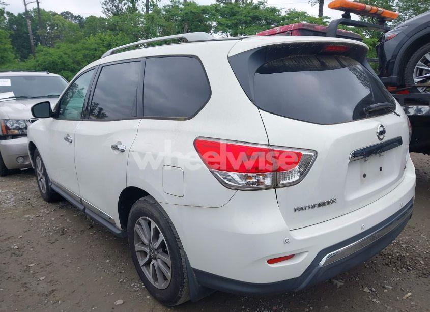 Photo 3 of 2013 Nissan Pathfinder SL (VIN 5N1AR2MN8DC631266)