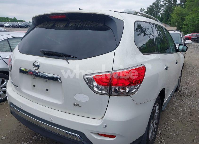 Photo 4 of 2013 Nissan Pathfinder SL (VIN 5N1AR2MN8DC631266)