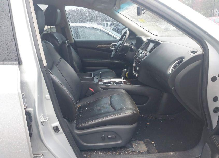 Photo 5 of 2013 Nissan Pathfinder SL (VIN 5N1AR2MN8DC646463)