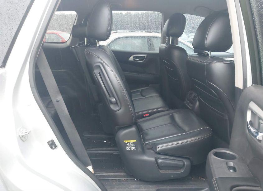 Photo 8 of 2013 Nissan Pathfinder SL (VIN 5N1AR2MN8DC646463)