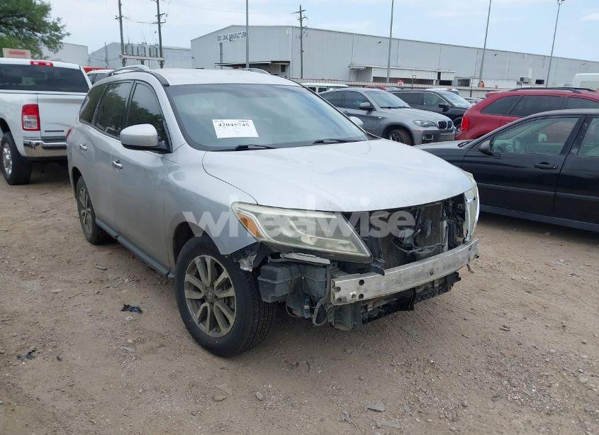 2013 Nissan Pathfinder SV (VIN 5N1AR2MN8DC649752) main photo